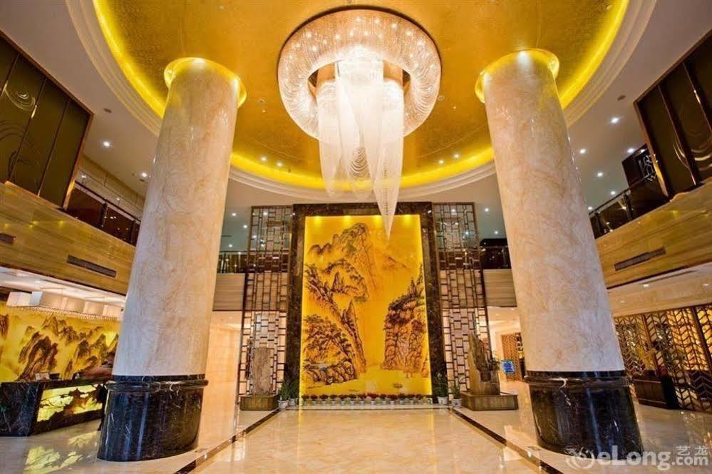 Yichang Golden Lion Hotel Esterno foto